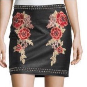 Romeo and Juliet Couture women’s skirt